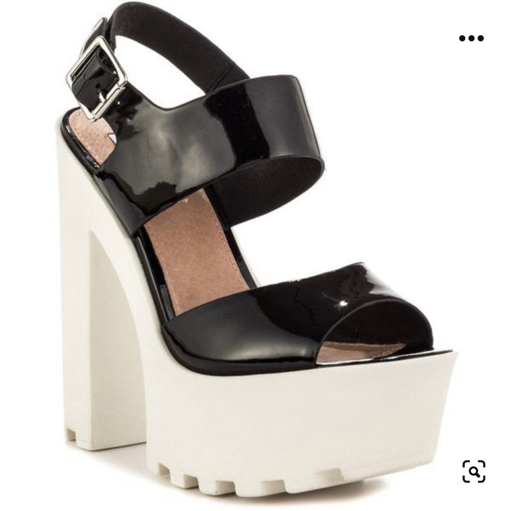 Steve Madden Get-It Black Patent Lug Sole Heal- New In Box